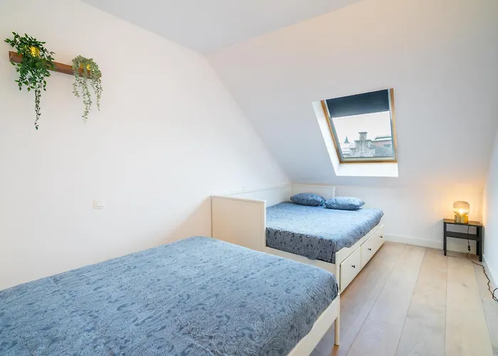 Light House Lodge. Apartment In Center Of Antwerp