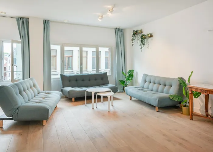 Light House Lodge. Apartment In Center Of Antwerp